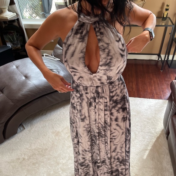 Summer dress - Picture 5 of 9